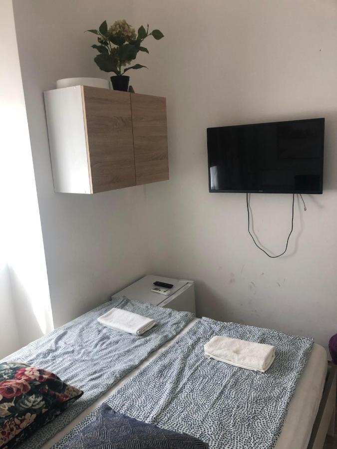 Bella Fiore Mini Rooms 3 Budapeste Exterior foto